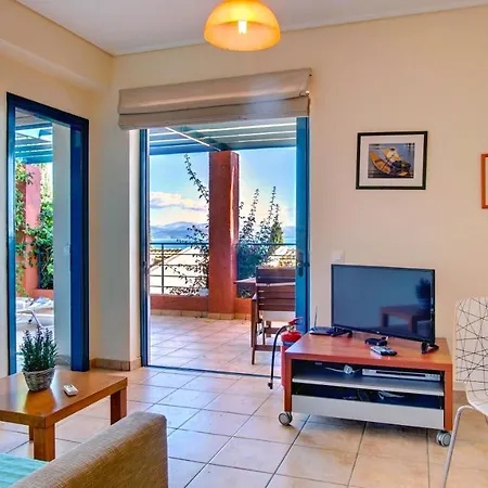 Luxury Apartment *